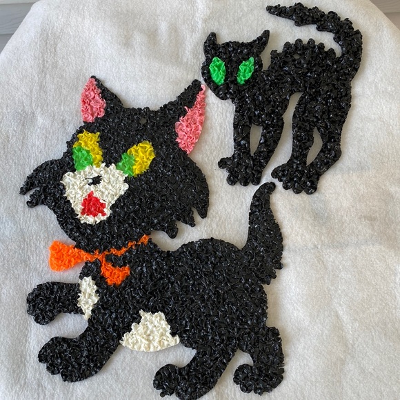 Melted Plastic Popcorn 2 Cats Vintage